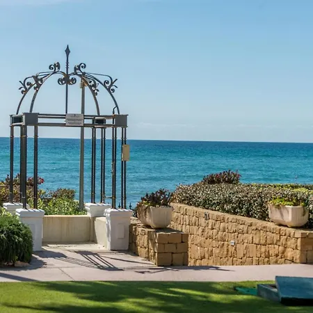 Alcazaba De Jardin * Estepona
